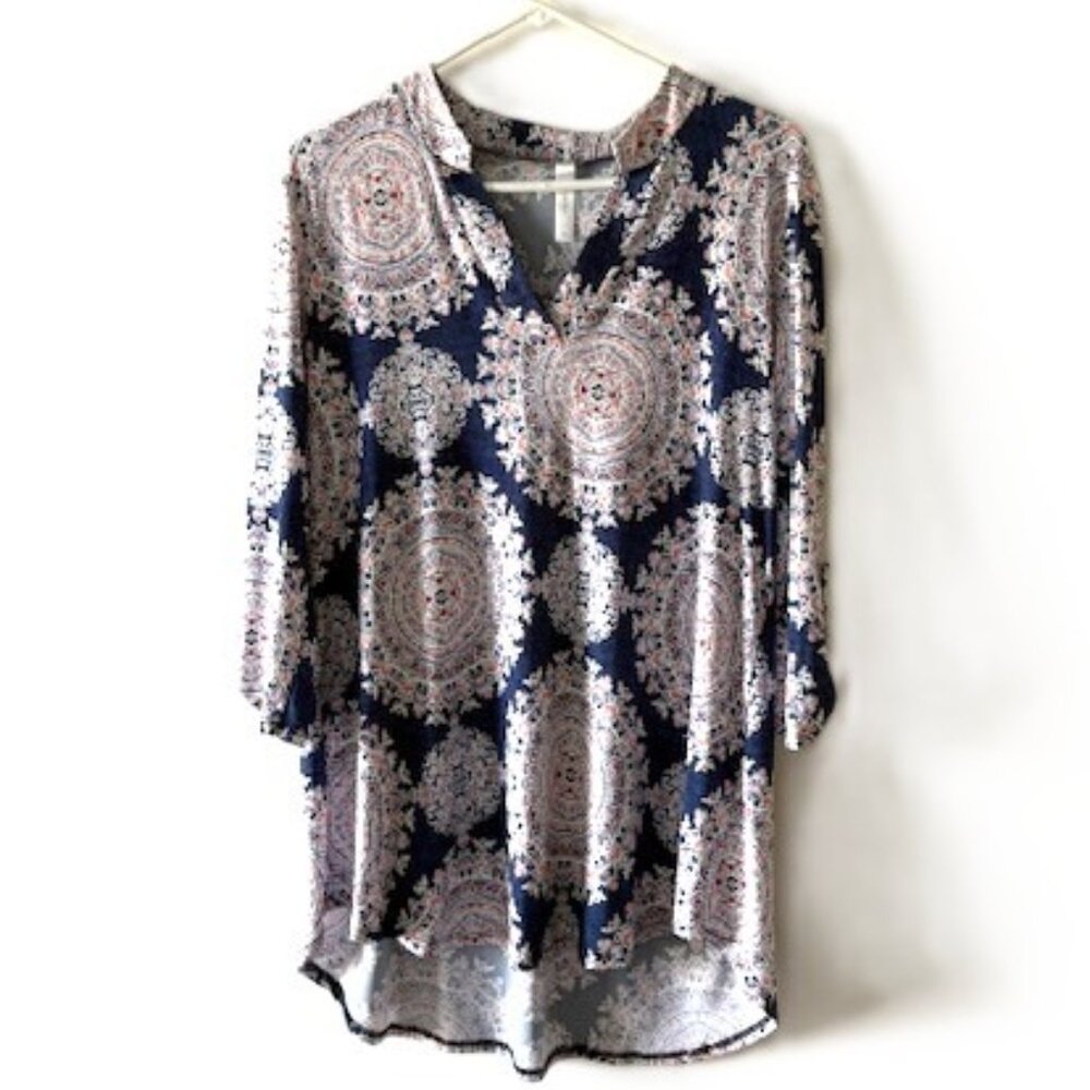 Honeyme Navy Blue and White Tunic with 3/4 Buttoned Sleeves